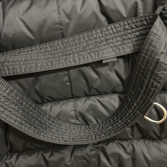 Burberry Coat- 100% authentic - Picture 10 of 13